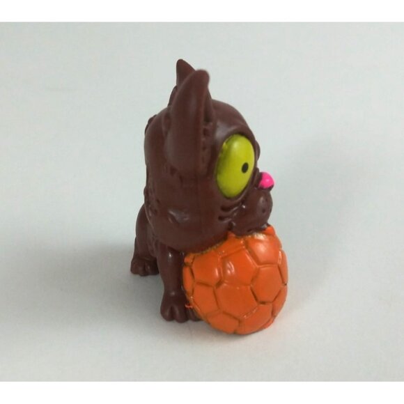 The Ugglys Pet Shop Series 1 Smelliest Brown Stenchy French Bulldog - Picture 2 of 6